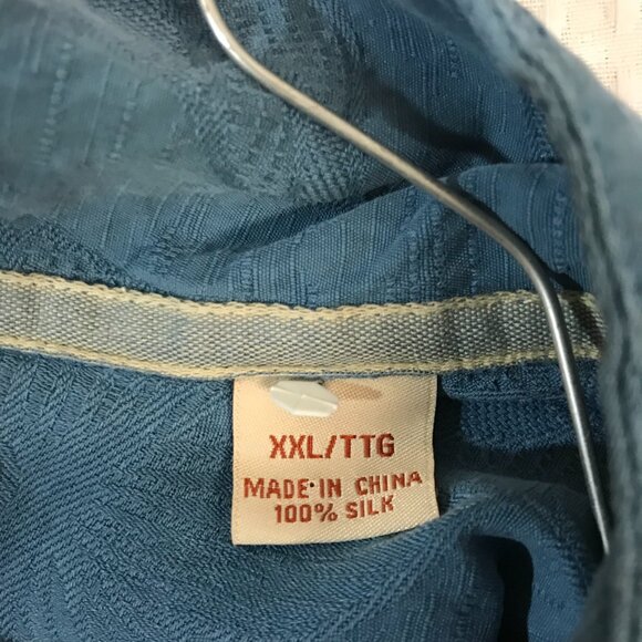 TOMMY BAHAMA MENS SILK SHIRT SIZE XXLT - Picture 3 of 5